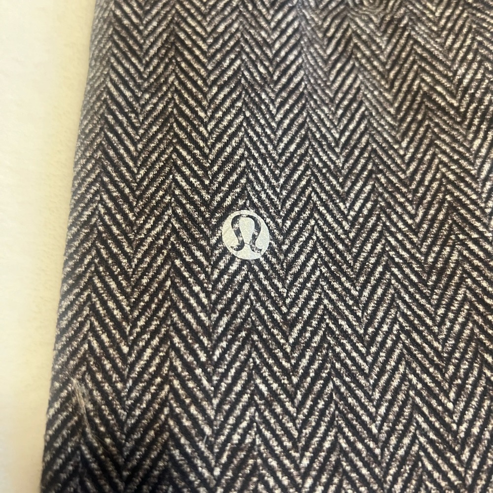 Lululemon thermal legging.